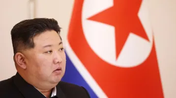 Ez Kim Dzsongun legnagyobb félelme: ezért tűnnek el körülötte az emberek egyik napról a másikra rejtélyes módon Ez Kim Dzsongun legnagyobb félelme: ezért tűnnek el körülötte az emberek egyik napról a másikra rejtélyes módon