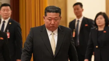 Vallottak az észak-koreai dezertőrök: bizarr, mit kell megtenniük minden reggel Kim Dzsongun katonáinak