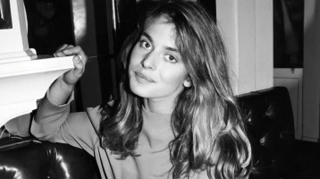 Egyetlen fotóval férfiak millióit őrjítette meg: 65 évesen így fest most a 80-as évek legendás szépsége, Nastassja Kinski Egyetlen fotóval férfiak millióit őrjítette meg: 65 évesen így fest most a 80-as évek legendás szépsége, Nastassja Kinski