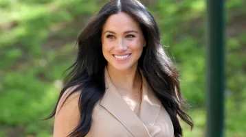 Kitálalt a stáb: ilyen ember valójában a kulisszák mögött Meghan Markle Kitálalt a stáb: ilyen ember valójában a kulisszák mögött Meghan Markle