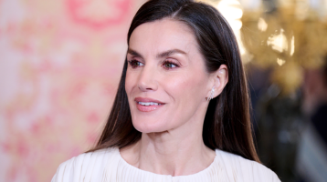 Ilyen mesés szettet is rég láttunk már Letíciától: a spanyol királyné még önmagát is túlszárnyalta a téli darabban