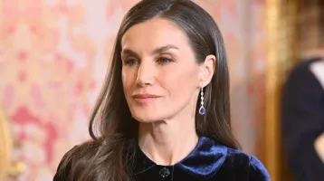 Letícia királyné felvette eddigi legszebb ruháját: úgy ragyogott benne, mint egy drágakő