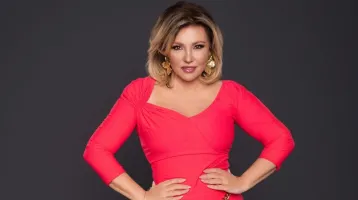 Évtizedes titok derült ki a TV2 kulisszái mögül: Liptai Claudia elárulta a ruhakölteményei történetét, amiket bárki megvásárolhat Évtizedes titok derült ki a TV2 kulisszái mögül: Liptai Claudia elárulta a ruhakölteményei történetét, amiket bárki megvásárolhat