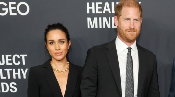 Meghan döbbenetes módon alázta meg Harryt: a hercegné övön aluli ütést mért a férjére Meghan döbbenetes módon alázta meg Harryt: a hercegné övön aluli ütést mért a férjére