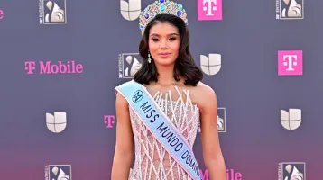 Megválasztották a világ legszebbjét: a Miss World 24 éves nyertese 110 nőt utasított maga mögé – Fotók Megválasztották a világ legszebbjét: a Miss World 24 éves nyertese 110 nőt utasított maga mögé – Fotók