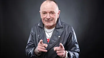 Keményen kioktatták az emberek Nagy Ferót az alacsony nyugdíja miatt: tényleg ez az oka? Keményen kioktatták az emberek Nagy Ferót az alacsony nyugdíja miatt: tényleg ez az oka?