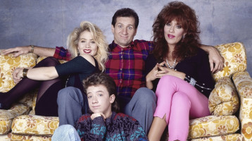 Fel sem ismernéd az Egy rém rendes család Bud Bundy-ját: az 51 éves színész ma már teljesen másképp fest, mint a sorozatban - Fotók Fel sem ismernéd az Egy rém rendes család Bud Bundy-ját: az 51 éves színész ma már teljesen másképp fest, mint a sorozatban - Fotók