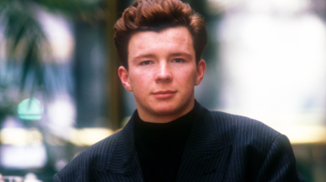 Így néz ki ma a 80-as évek imádott énekese: döbbenetes, hogy fest most 60 esztendősen