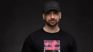 Sterbinszky lánya rendkívül édes fotóval köszöntötte fel az édesapját Sterbinszky lánya rendkívül édes fotóval köszöntötte fel az édesapját