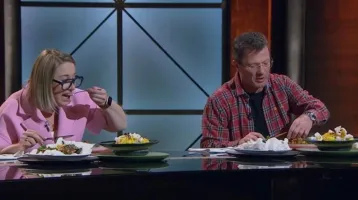 Stohl András megkóstolt egy fogást a Séfek séfe új adásában: a következő pillanatban elfogta a pánik a színészt, aki nem is sejtette, mire harap rá 