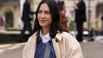 Erre a tavaszi kabátra vágyik most minden nő – elképesztően sikkes és időtálló